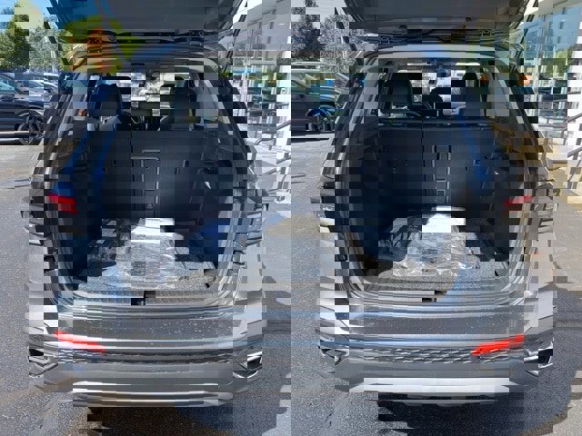 New 2025 Volkswagen Taos SE image 64