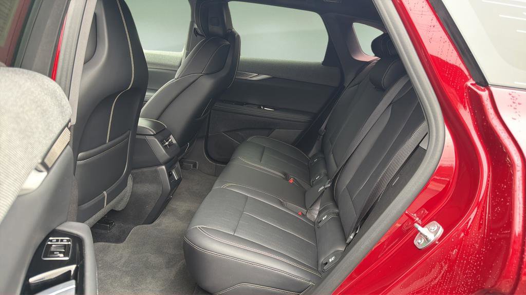 Certified 2025 Cadillac Optiq Sport 2 image 22