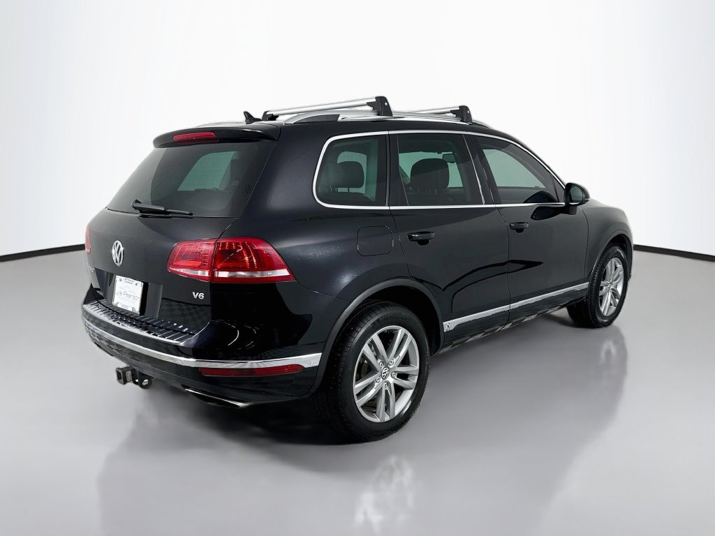 Used 2016 Volkswagen Touareg VR6 AWD/4WD image 9