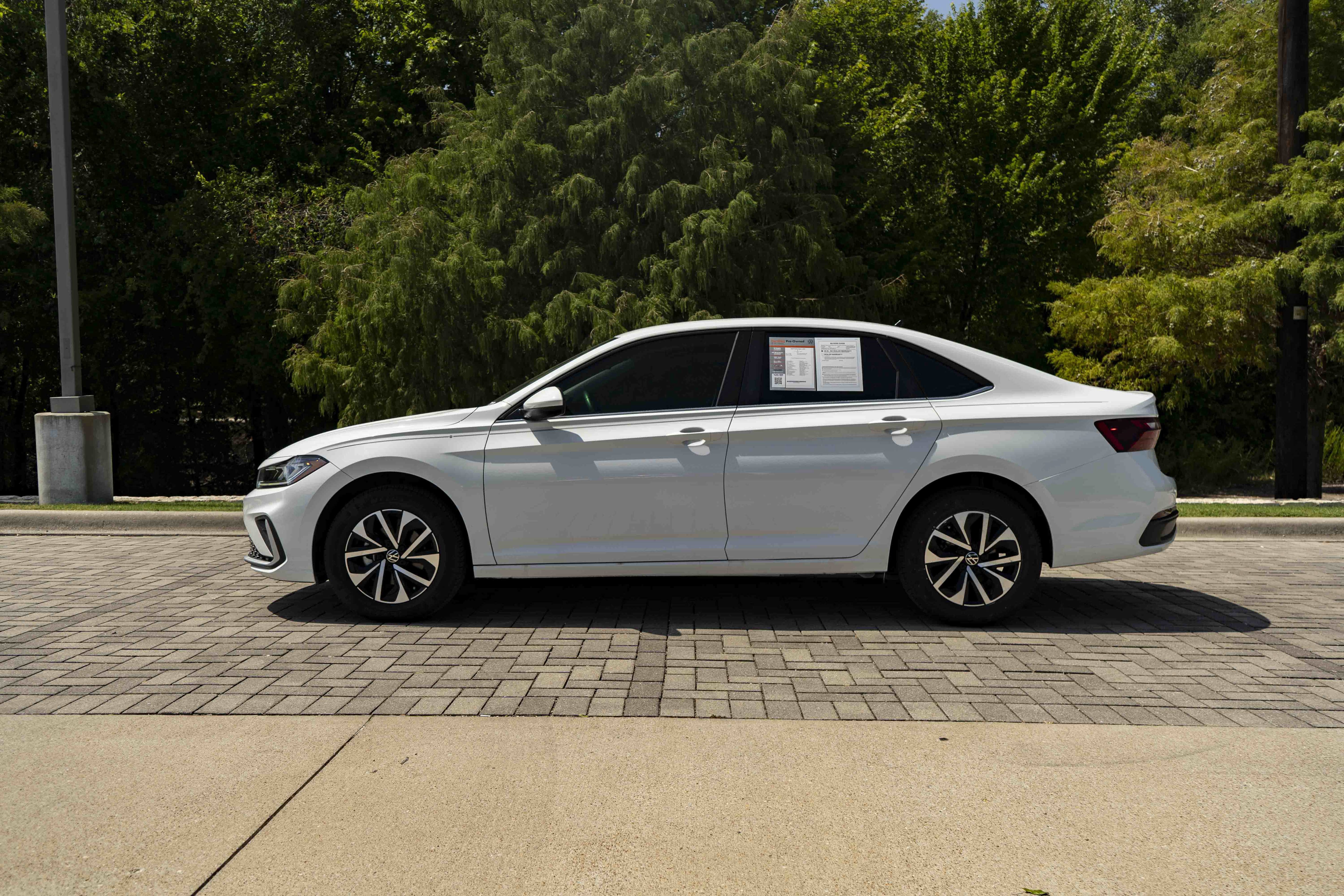 Certified 2025 Volkswagen Jetta S FWD image 5