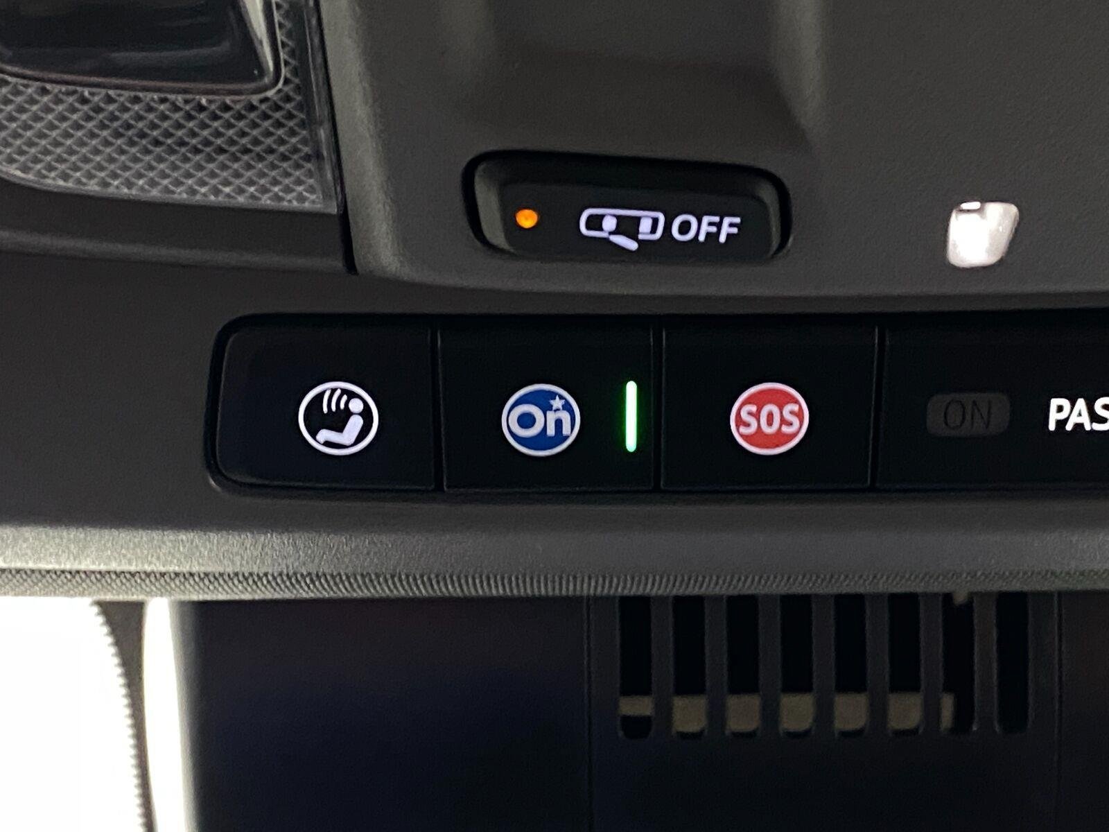 Used 2024 Chevrolet Silverado 1500 LT AWD/4WD image 55