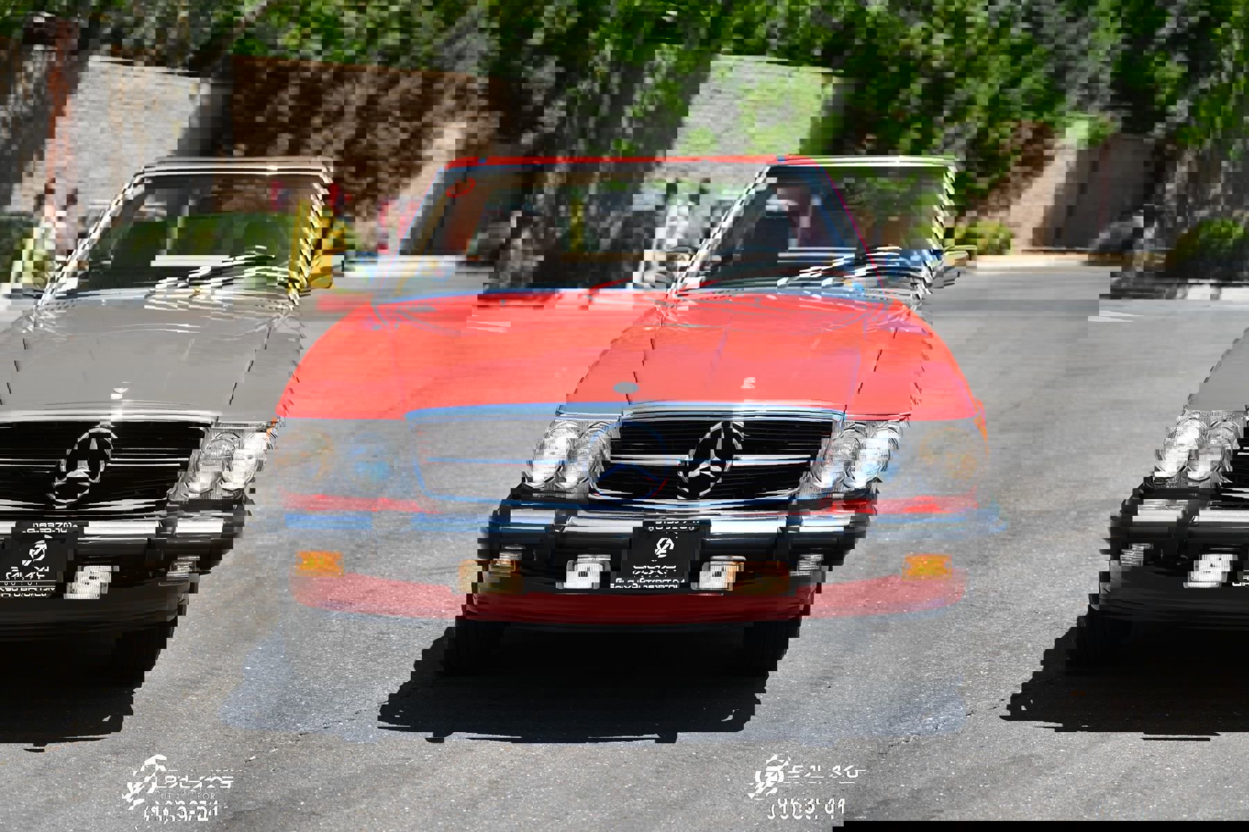 Used 1987 Mercedes-Benz 560 SL image 2