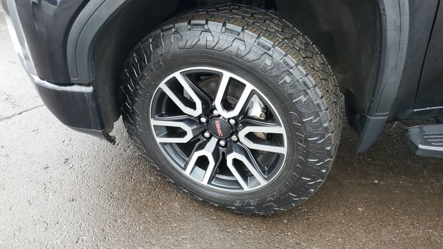 Used 2020 GMC Sierra 1500 AT4 w/ AT4 Premium Package image 3