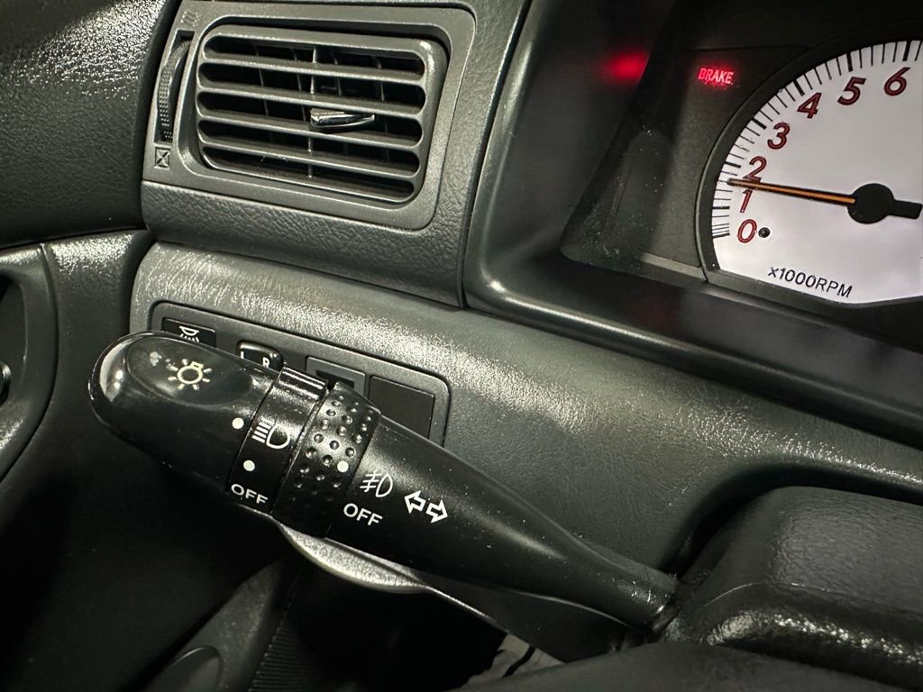 Used 2004 Toyota Corolla CE image 19