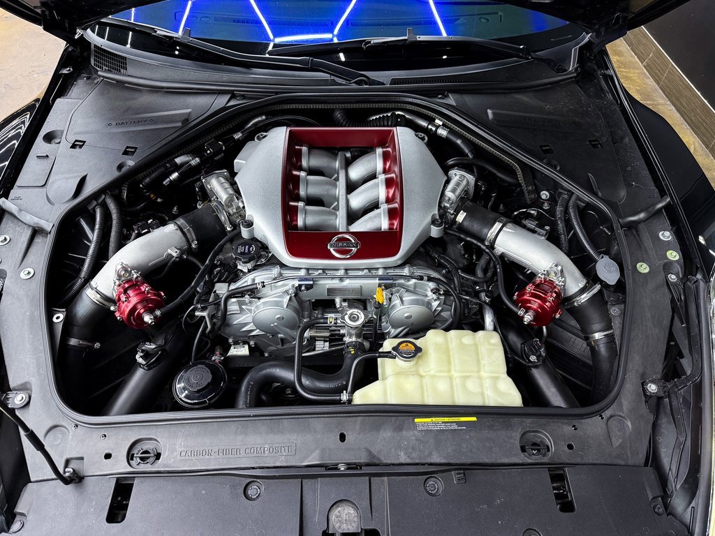 Used 2017 Nissan GT-R Premium image 28