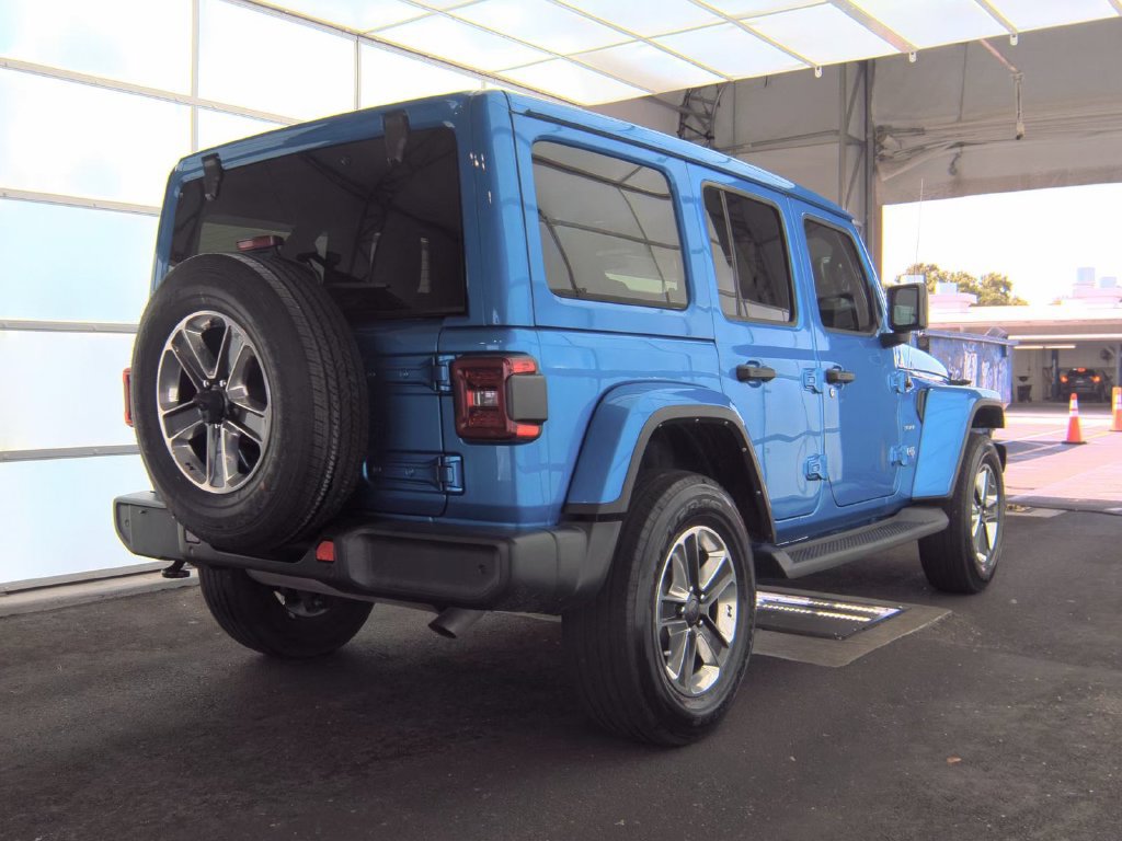 Used 2022 Jeep Wrangler Unlimited Sahara w/ Safety Group AWD/4WD image 2