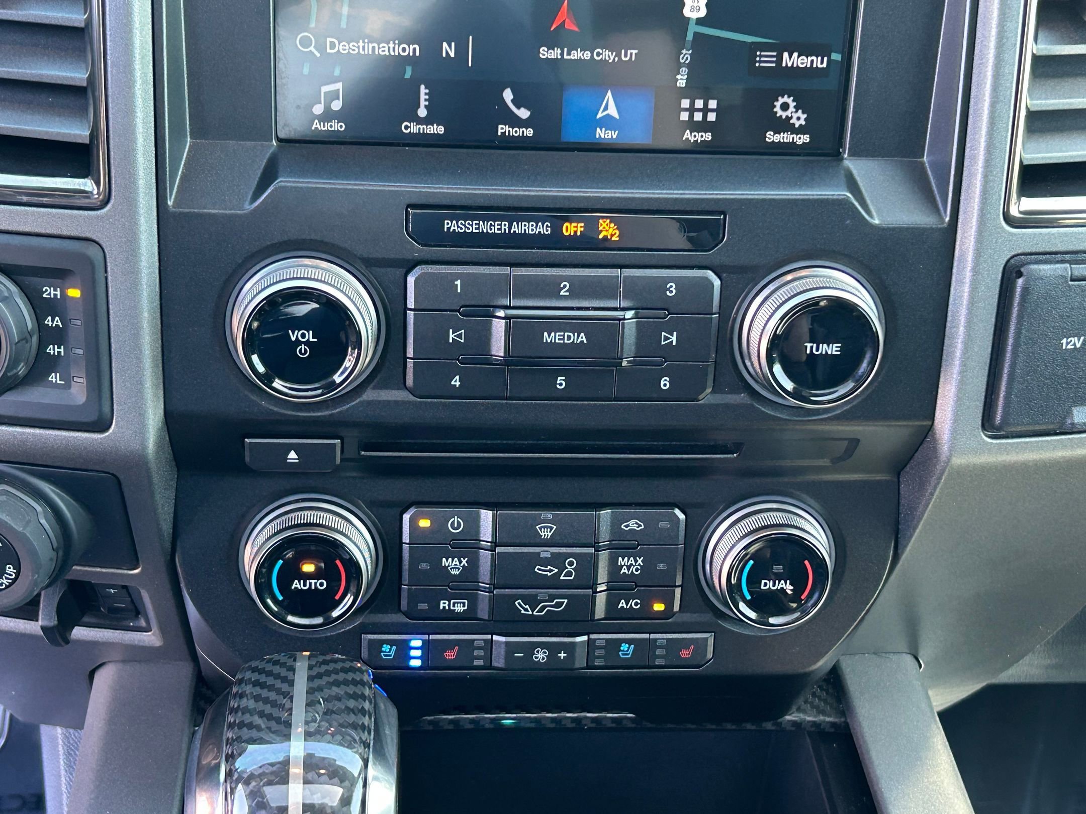 Used 2018 Ford F150 Raptor w/ Equipment Group 802A Luxury AWD/4WD image 23