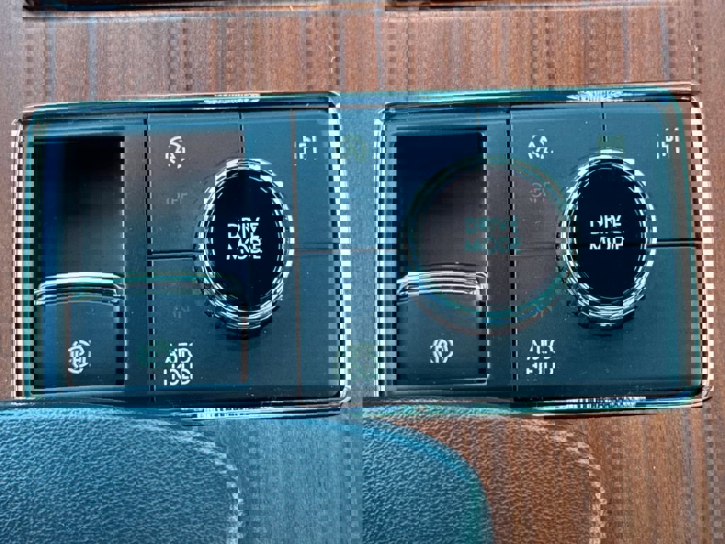 Used 2024 Lincoln Navigator Reserve image 33