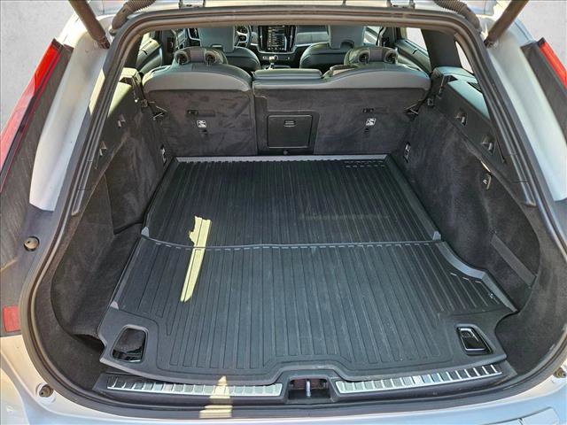 Used 2021 Volvo V90 T6 Inscription image 6