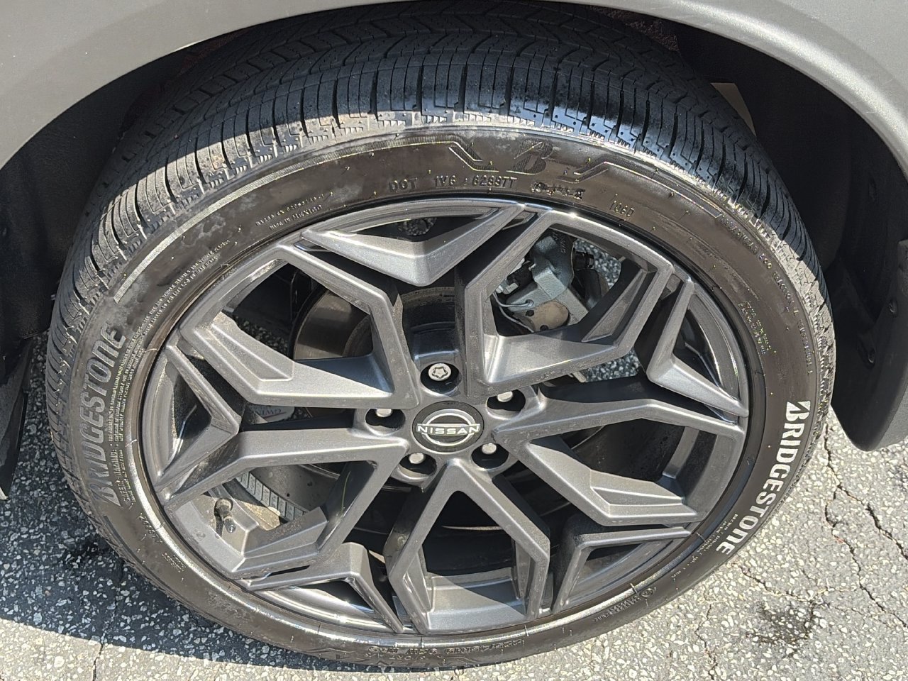 Used 2025 Nissan Kicks SR FWD image 27