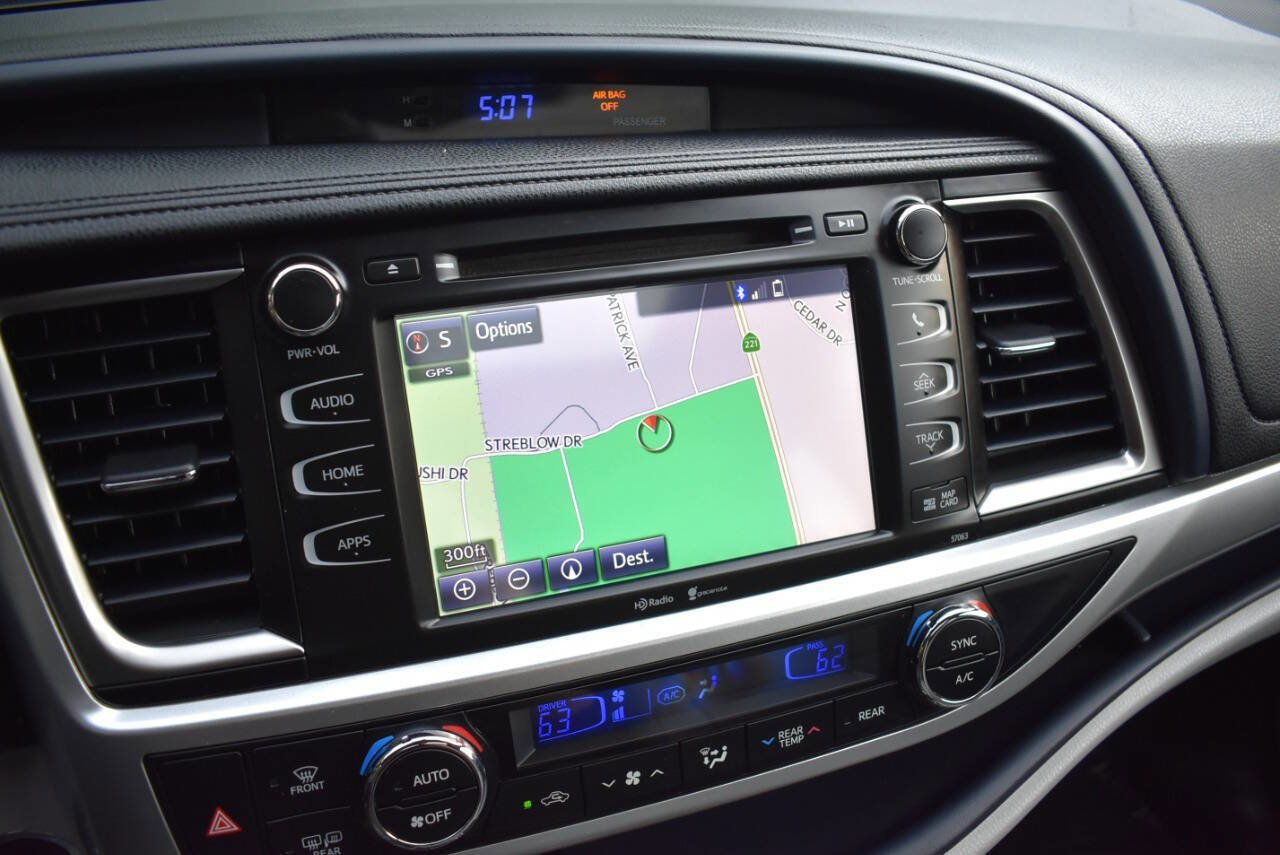 Used 2015 Toyota Highlander XLE AWD/4WD image 27