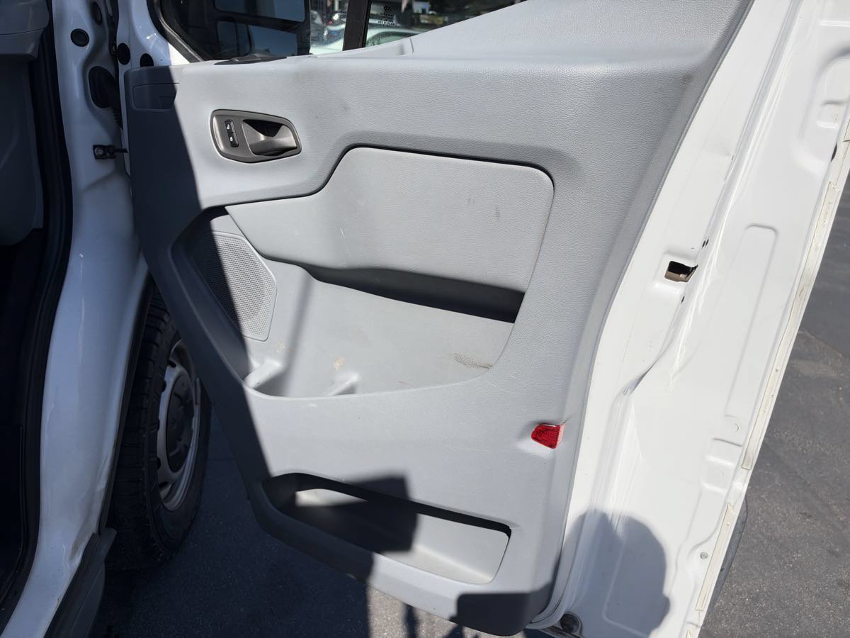 Used 2016 Ford Transit 250 130 Low Roof RWD image 12