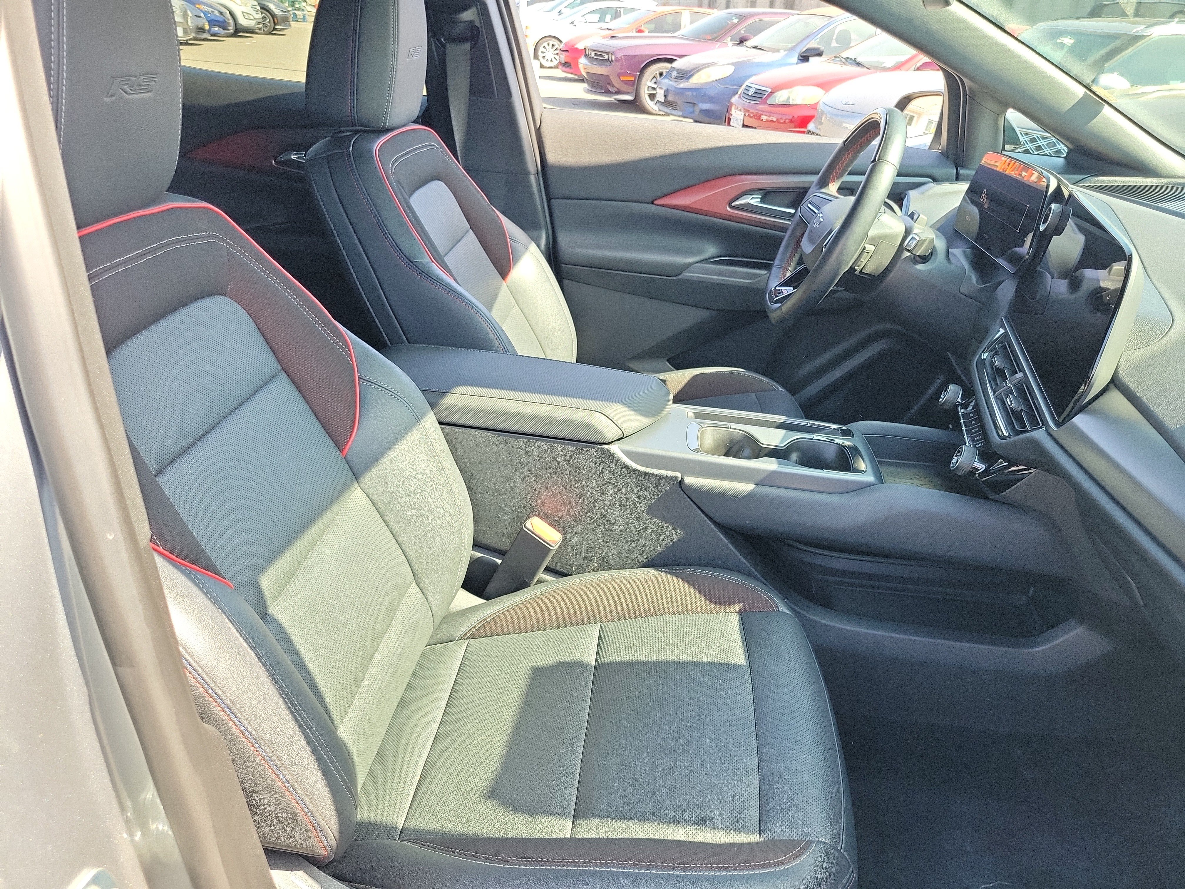 Used 2024 Chevrolet Equinox EV RS FWD image 20