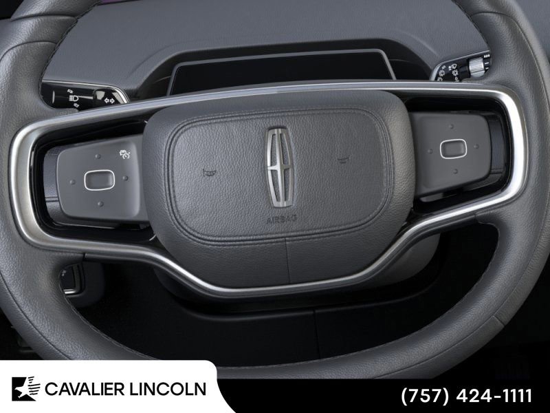 Used 2026 Lincoln Nautilus Premier AWD/4WD image 12