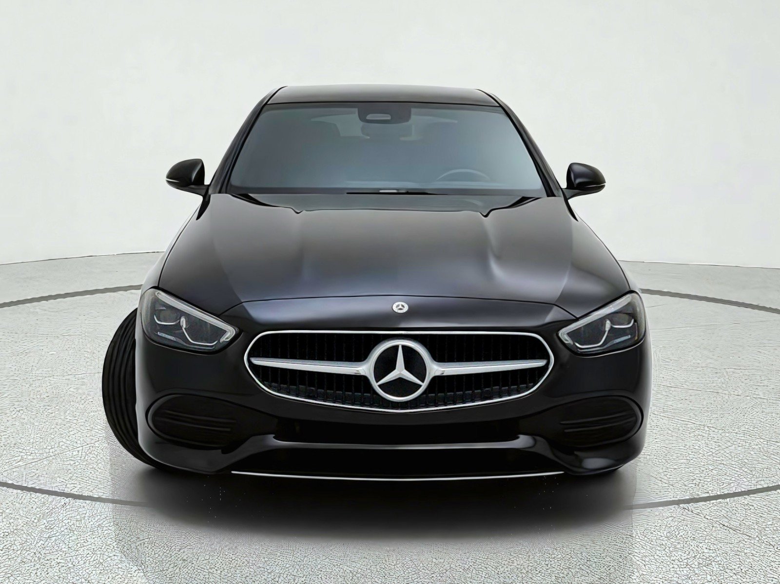 Used 2025 Mercedes-Benz C 300 Sedan image 3