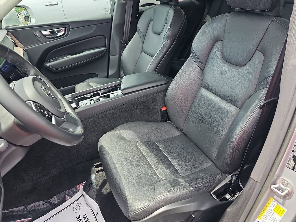 Used 2023 Volvo XC60 B5 Plus w/ Protection Package Premier FWD image 20