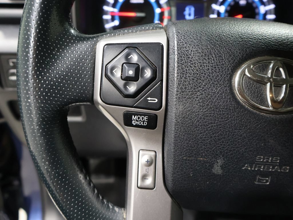 Used 2016 Toyota 4Runner Limited AWD/4WD image 36