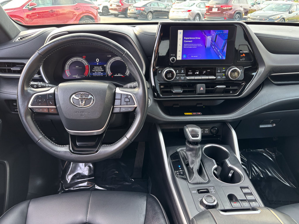 Certified 2025 Toyota Highlander XSE AWD/4WD image 21