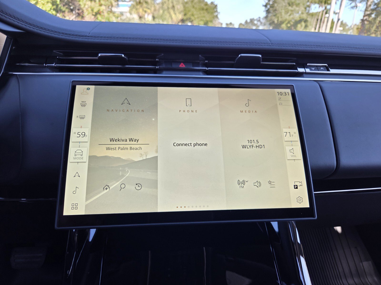 New 2026 Land Rover Range Rover Sport SE image 12