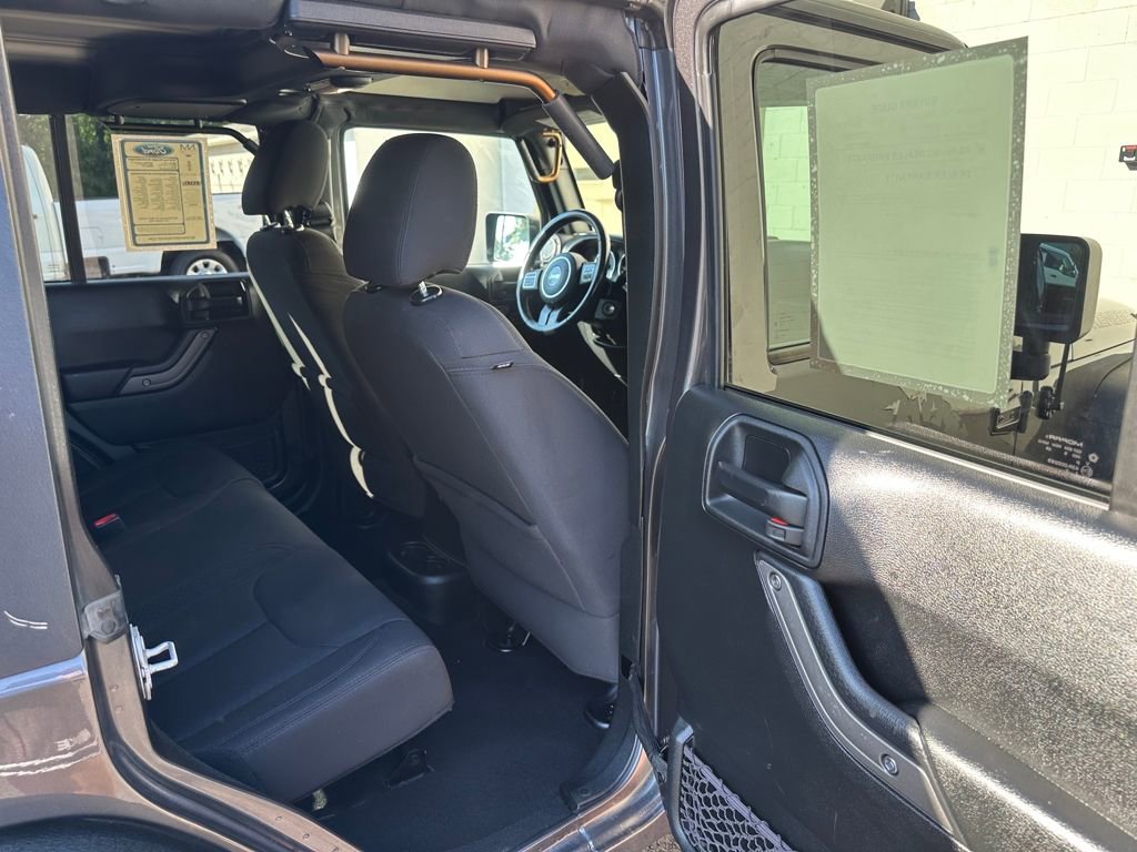 Used 2018 Jeep Wrangler Unlimited Sport S image 36