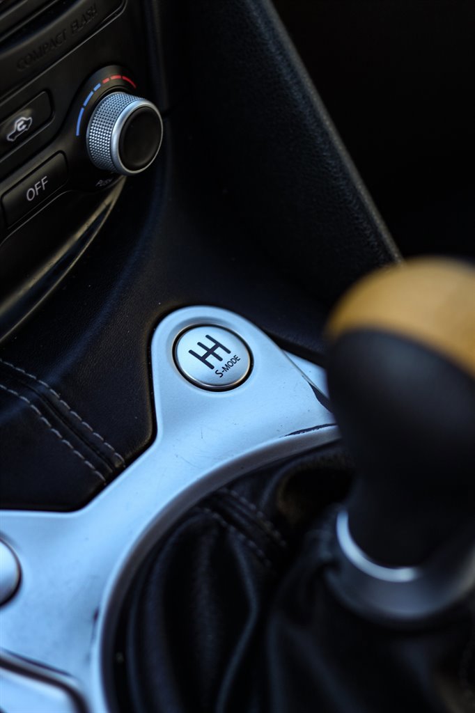 Used 2009 Nissan 370Z Touring w/ Sport Pkg image 10