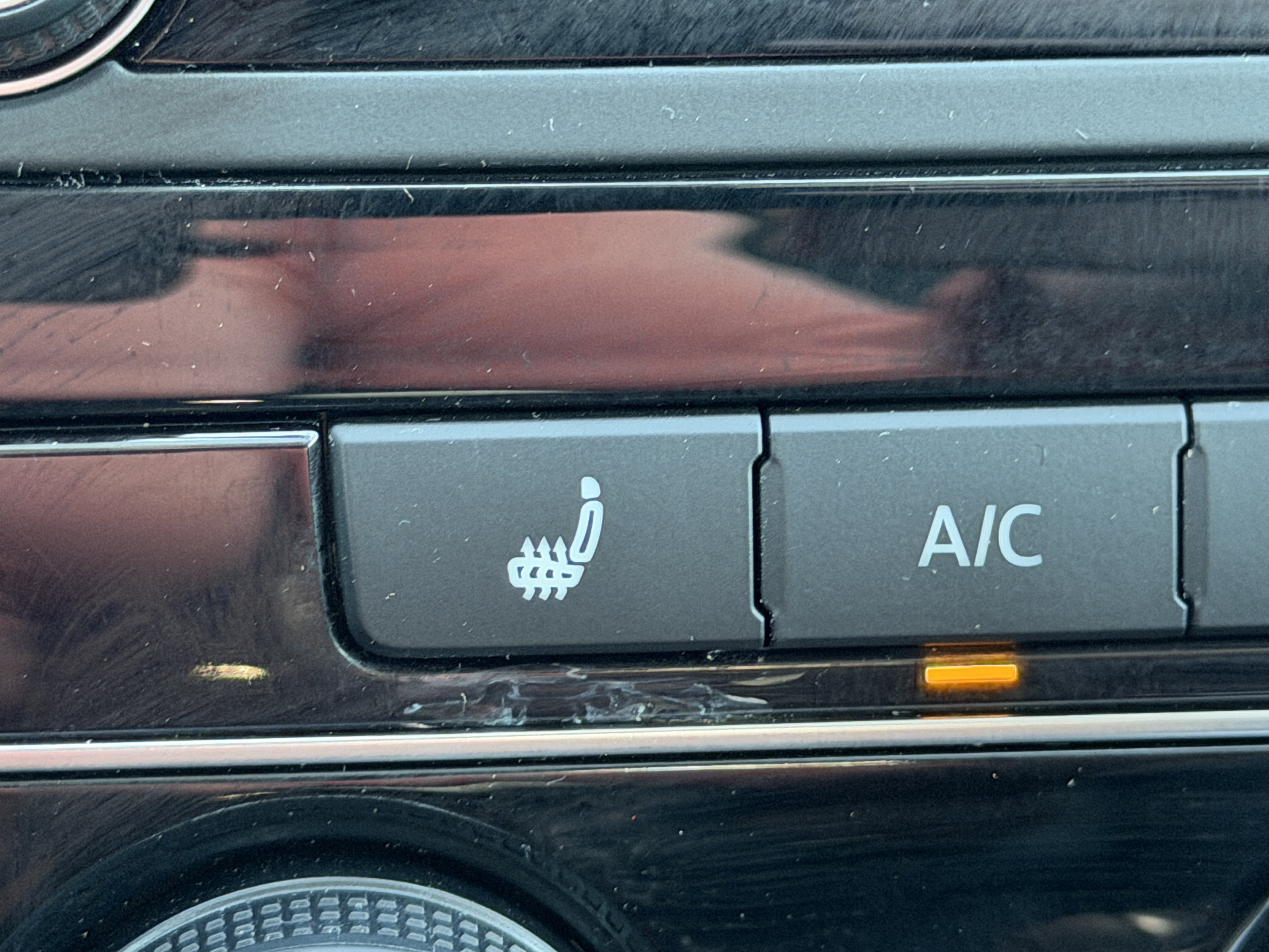 Used 2019 Volkswagen Passat 2.0T Wolfsburg image 22