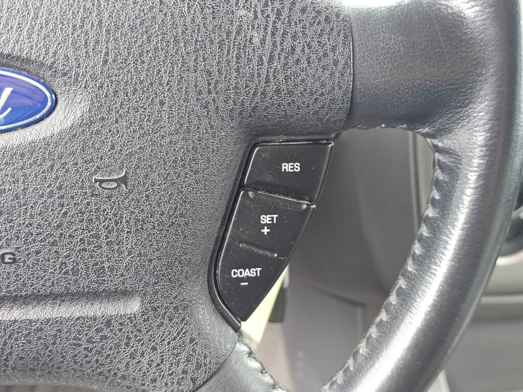 Used 2004 Ford Explorer XLT AWD/4WD image 32