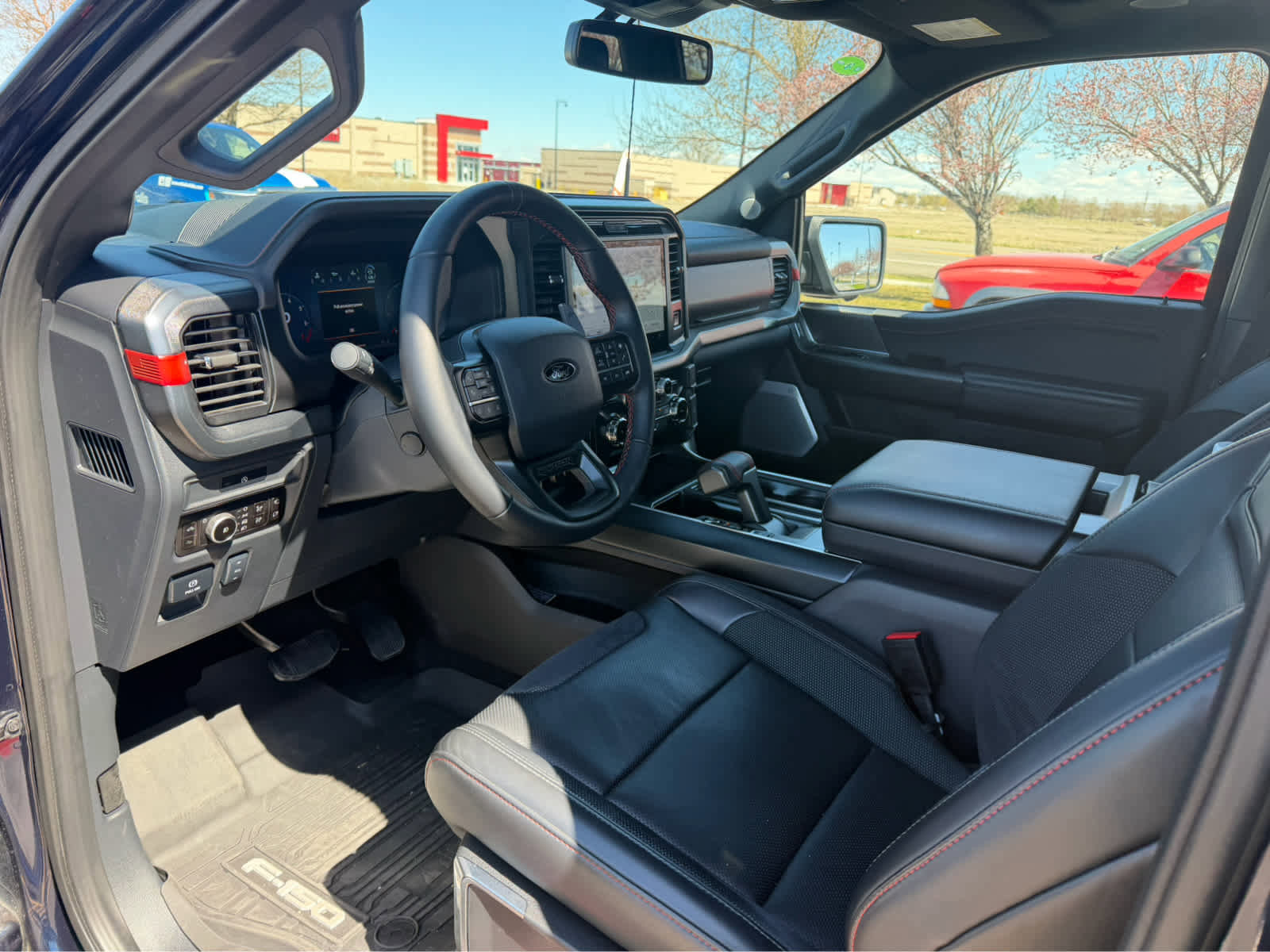 Used 2025 Ford F150 Raptor image 3