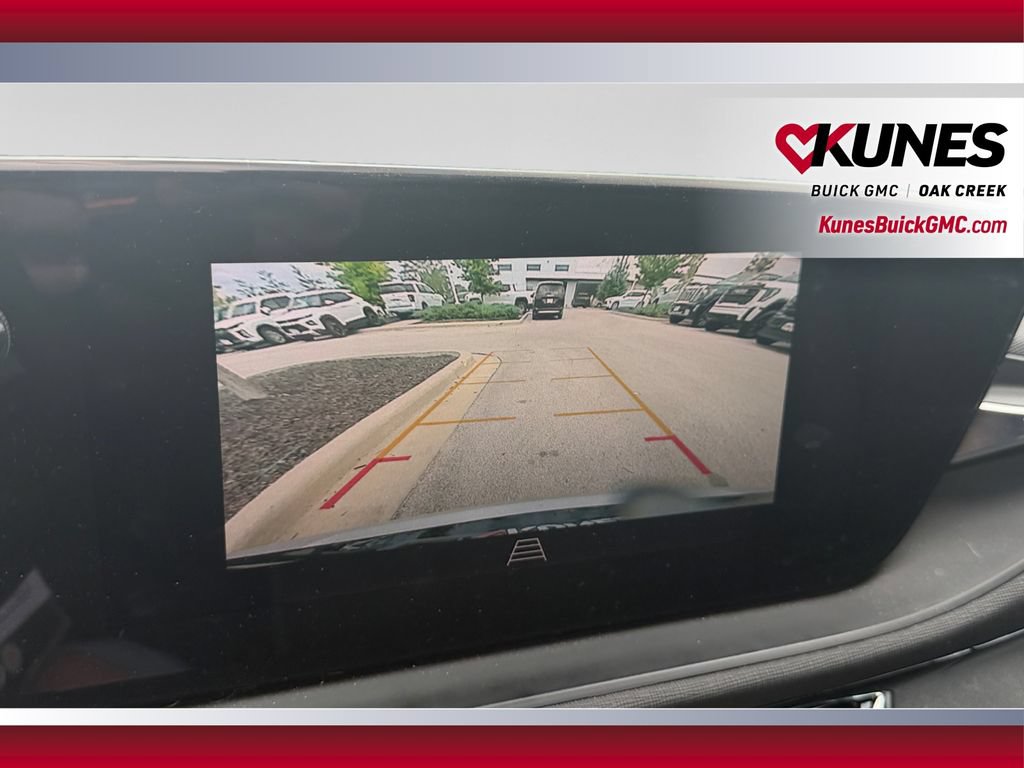 Used 2025 Buick Envista Sport Touring w/ Convenience I Package FWD image 28