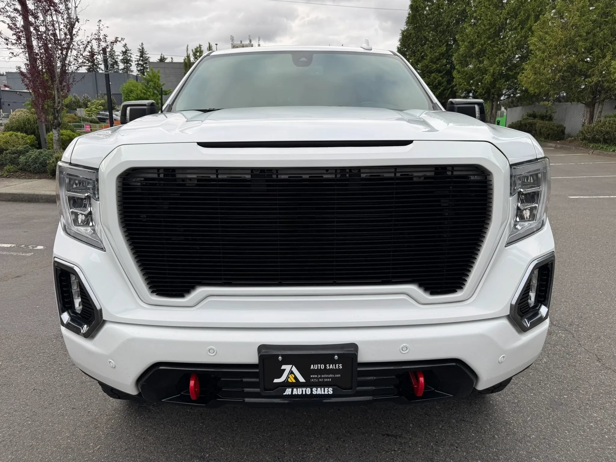 Used 2022 GMC Sierra 1500 AT4 w/ AT4 Preferred Package AWD/4WD image 3
