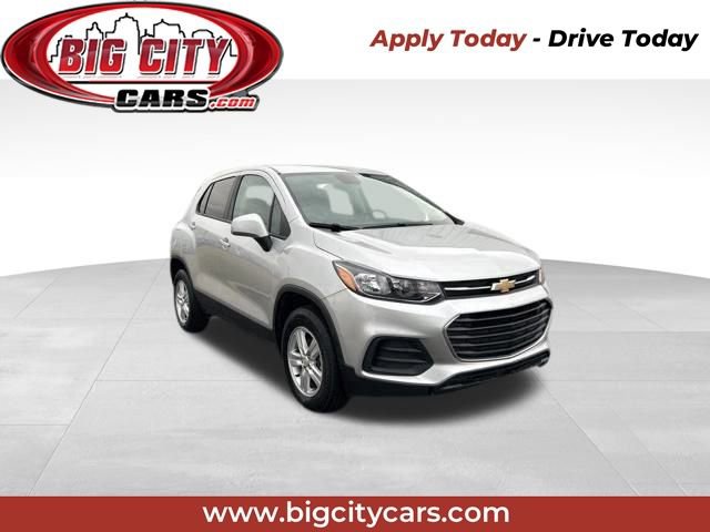 Used 2021 Chevrolet Trax LS w/ Tint and Cruise Package image 1