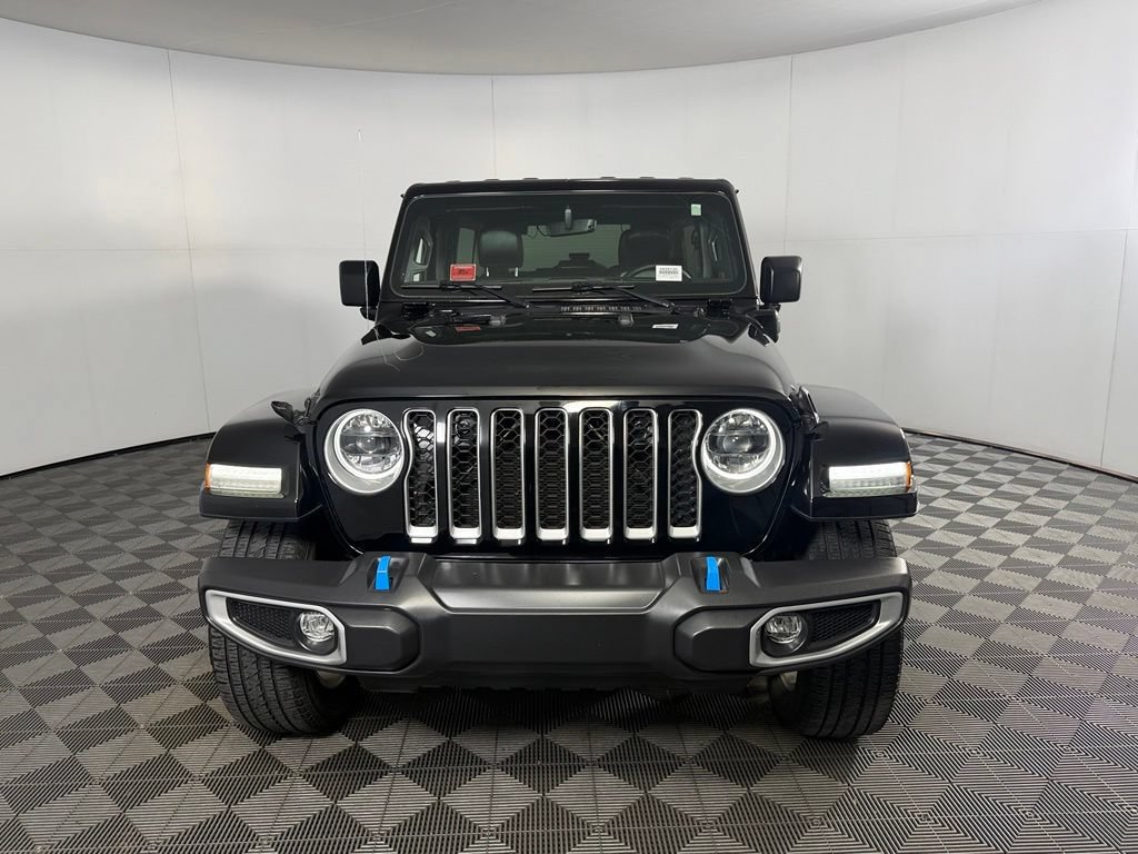 Used 2023 Jeep Wrangler Unlimited Sahara w/ Cold Weather Group AWD/4WD image 4