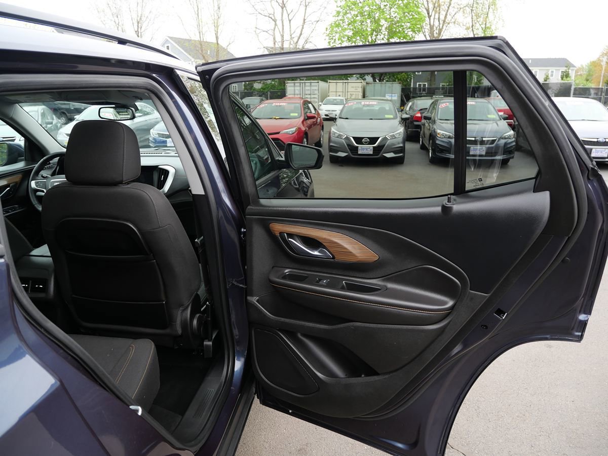 Used 2019 GMC Terrain SLE w/ Driver Convenience Package AWD/4WD image 35