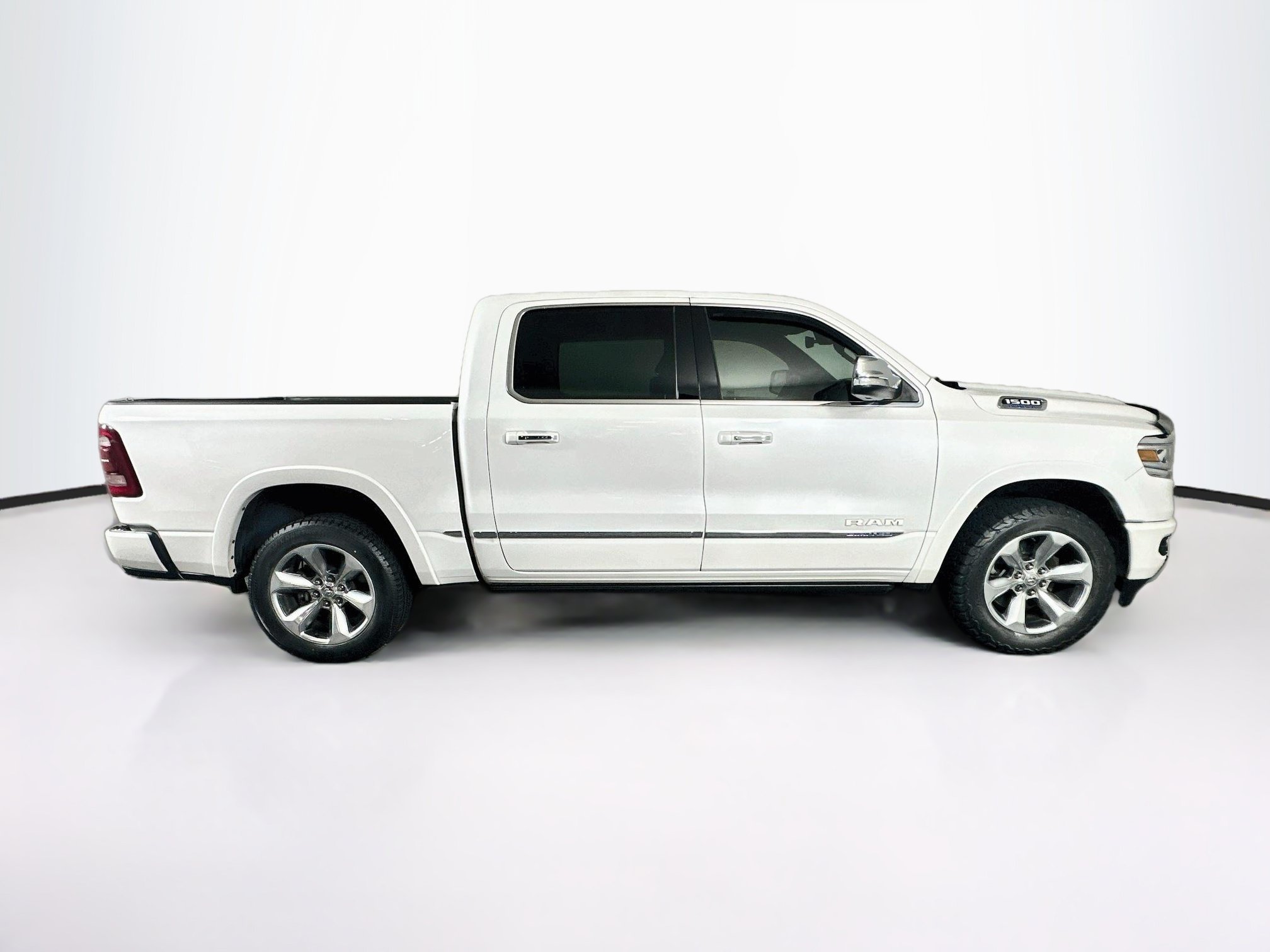 Used 2019 RAM 1500 Limited RWD image 10