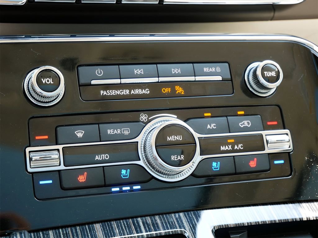 Used 2024 Lincoln Navigator Black Label image 27