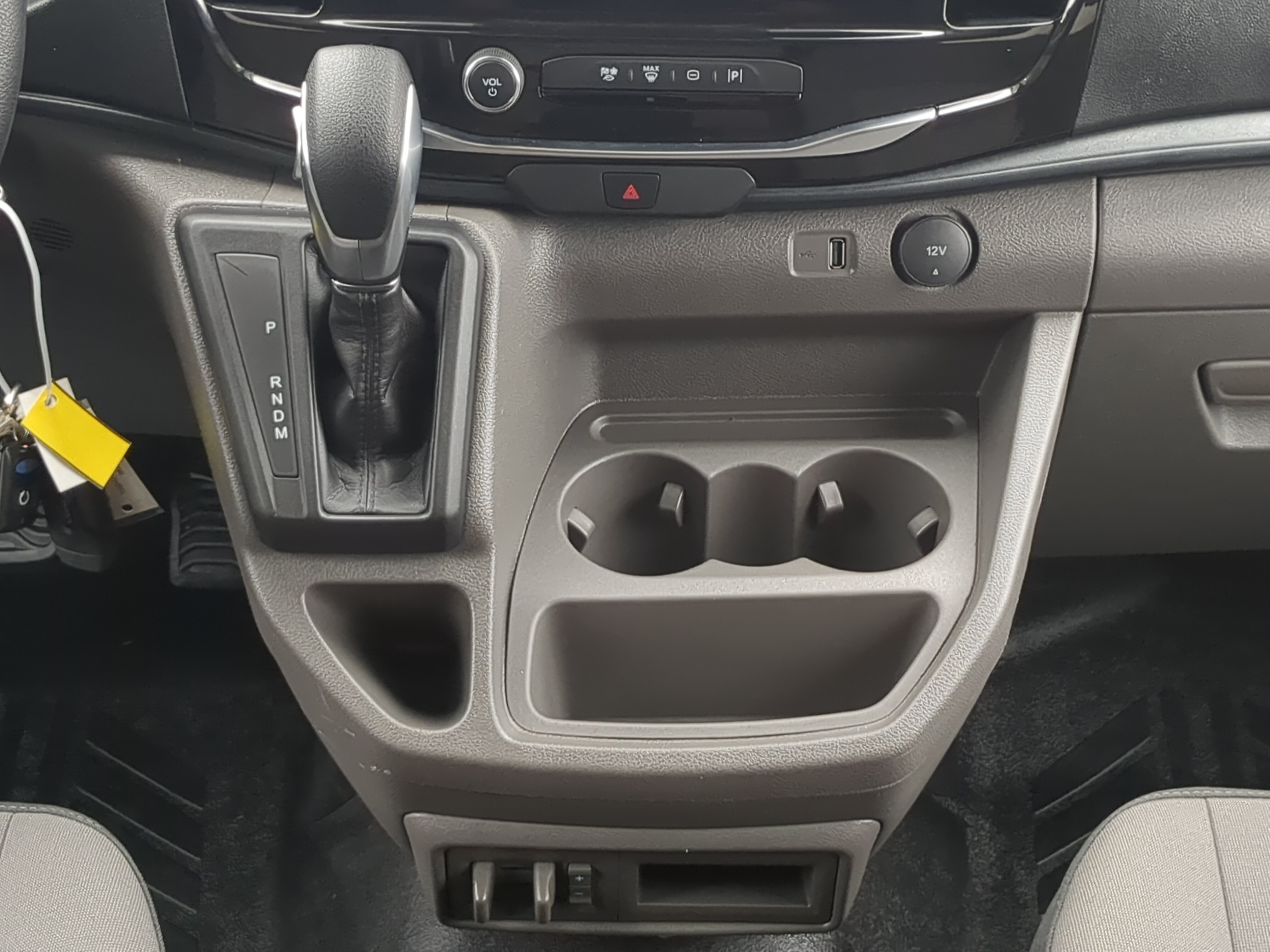 Certified 2025 Ford Transit 350 XLT RWD image 17