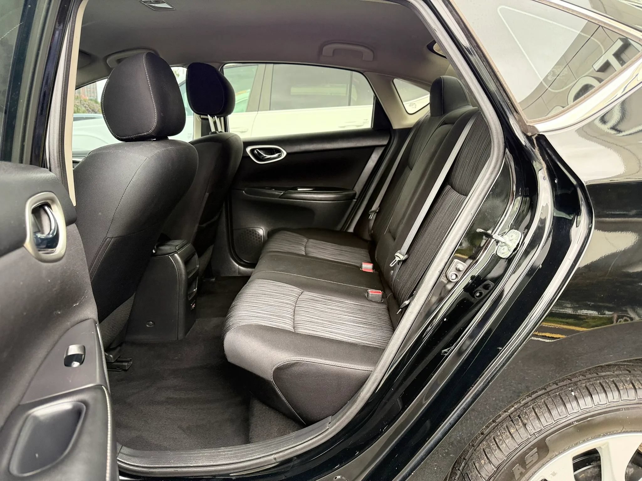 Used 2019 Nissan Sentra SV FWD image 26