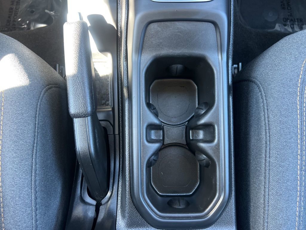 Used 2025 Jeep Wrangler Unlimited Sahara AWD/4WD image 46