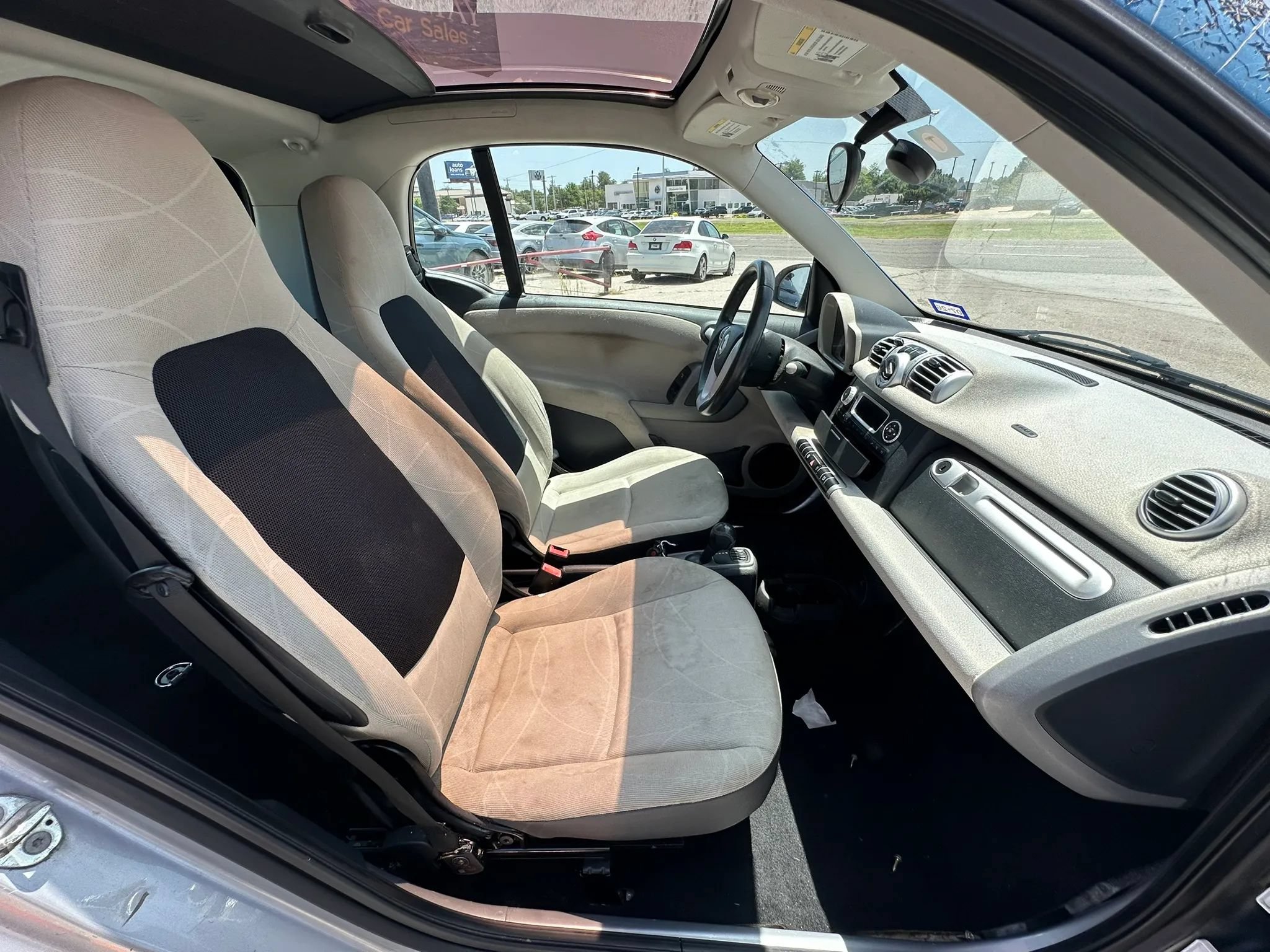 Used 2013 smart fortwo pure RWD image 12