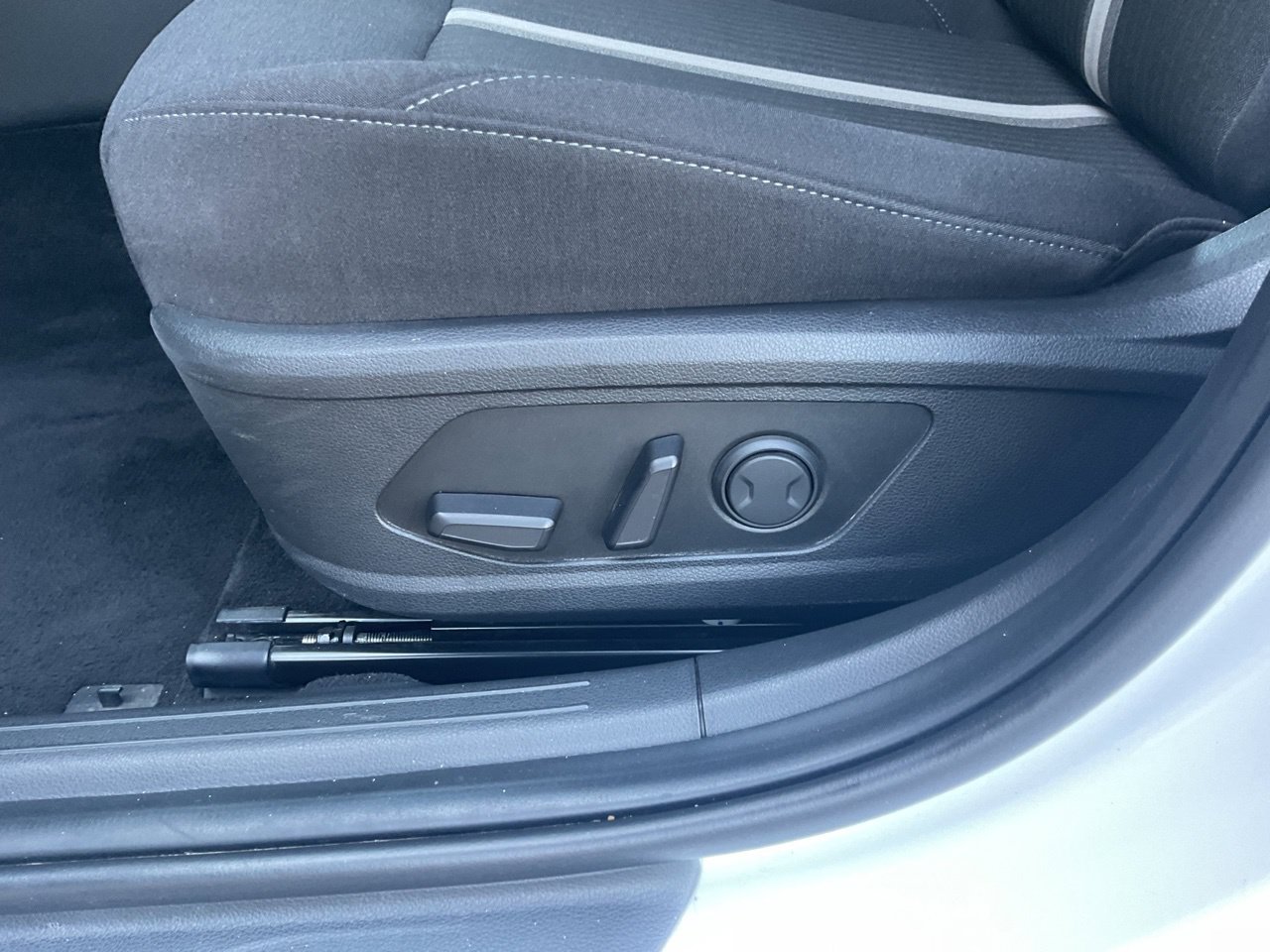 Used 2025 Hyundai Sonata SEL FWD image 12
