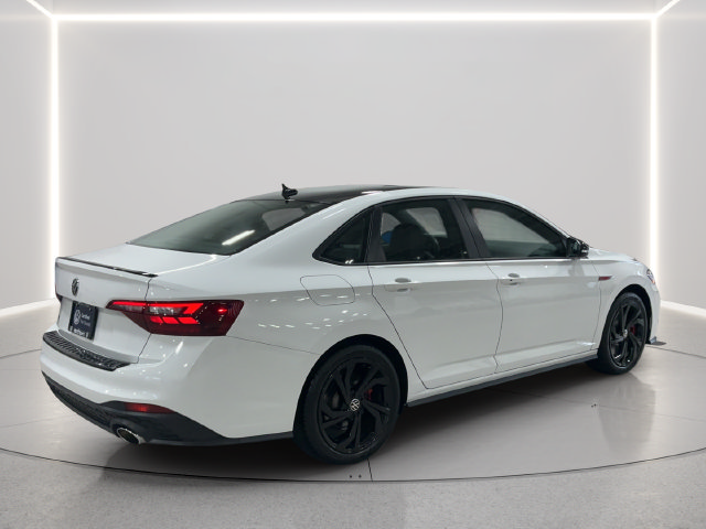 Used 2023 Volkswagen Jetta GLI Autobahn FWD image 6