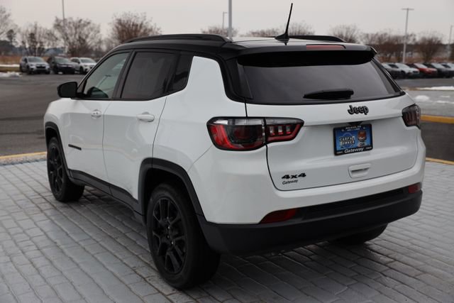 Used 2023 Jeep Compass Altitude w/ Sun and Sound Group image 3