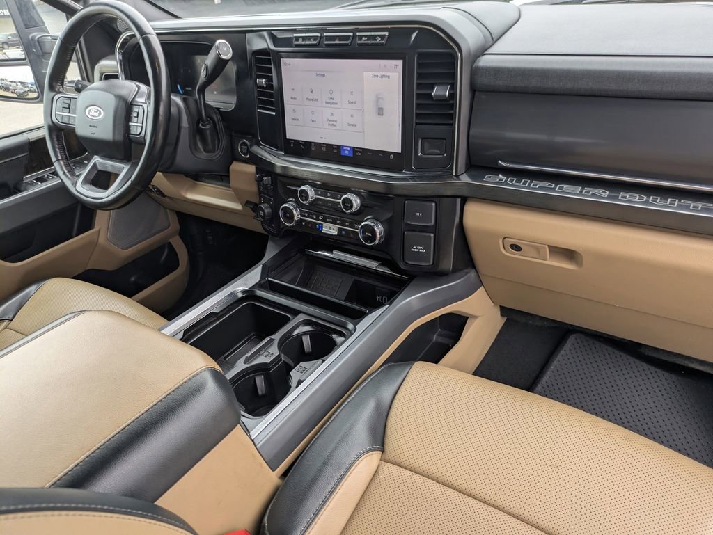 Used 2024 Ford F350 Lariat w/ FX4 Off-Road Package image 35