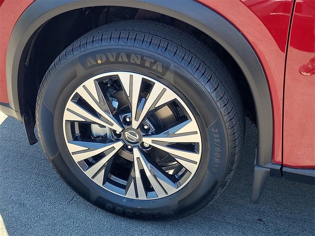 Used 2021 Nissan Rogue SV image 25