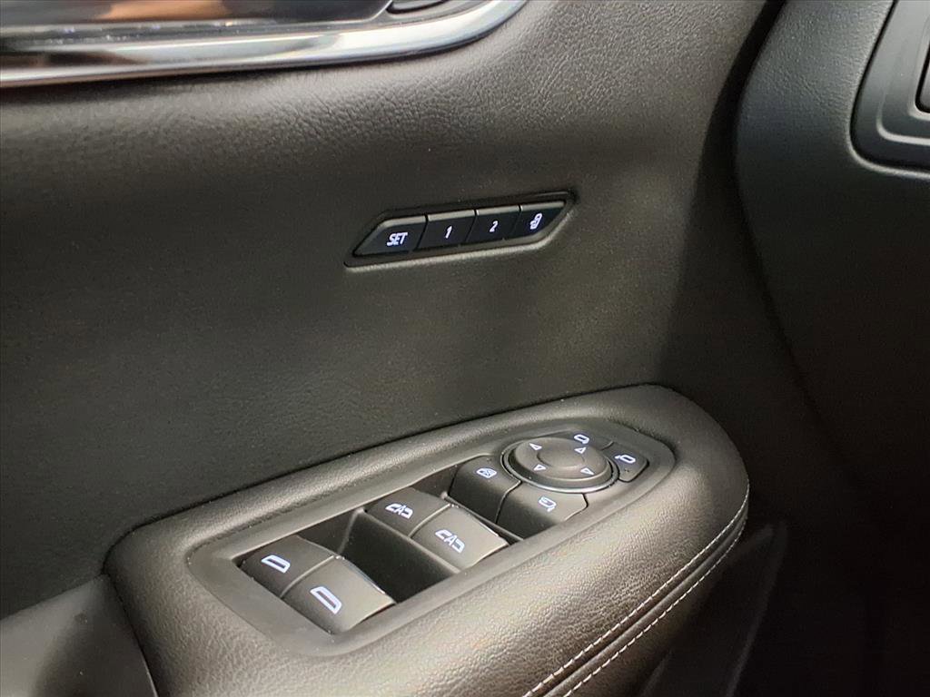 Certified 2024 Cadillac XT6 Luxury image 32