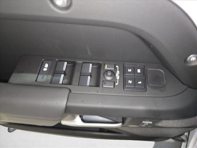 New 2026 Land Rover Defender 130 S image 26