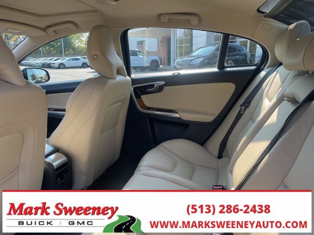 Used 2017 Volvo S60 T5 Inscription Platinum w/ Climate Package image 14