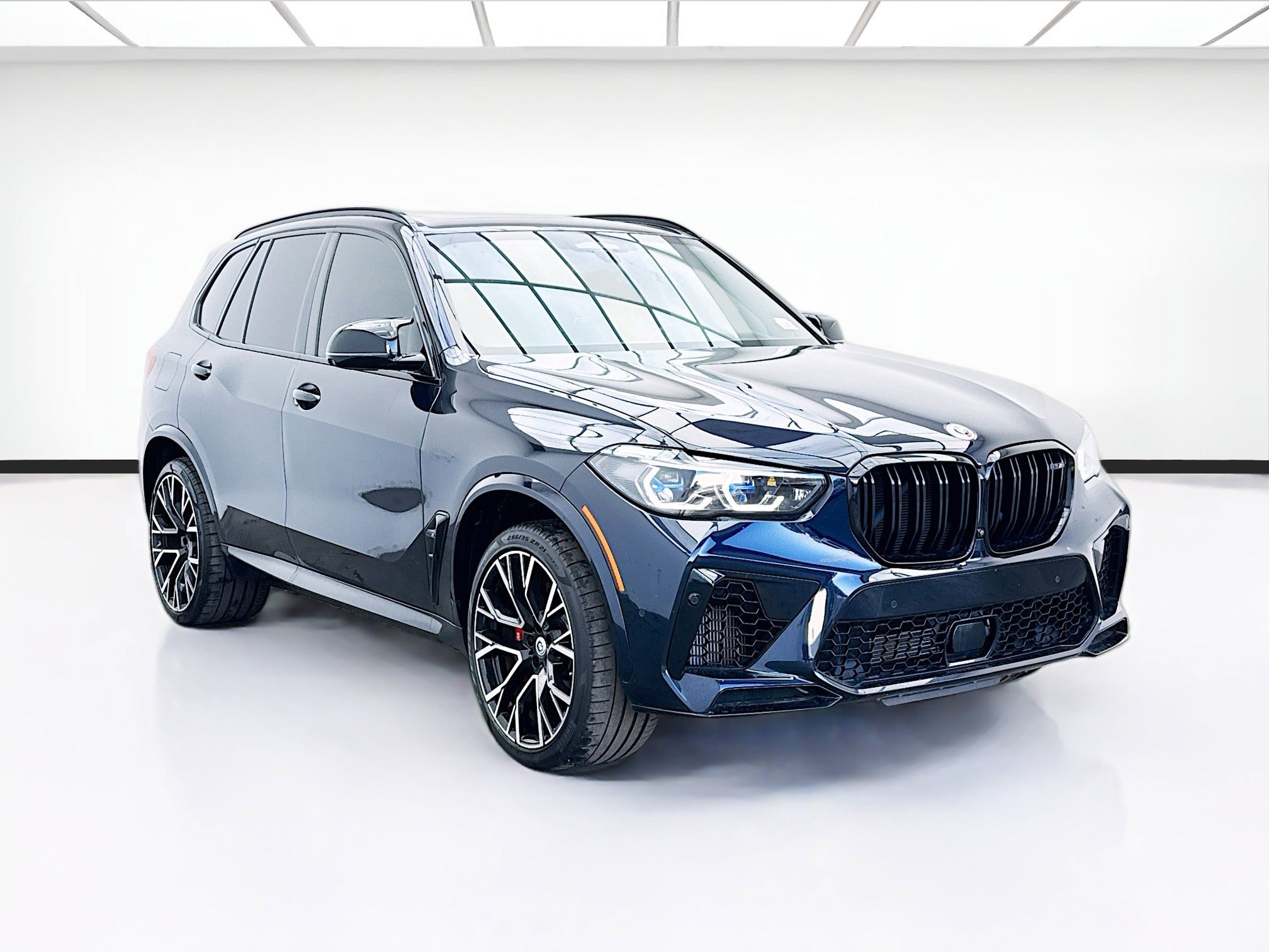 Used 2022 BMW X5 M w/ Competition Package 2 image 3