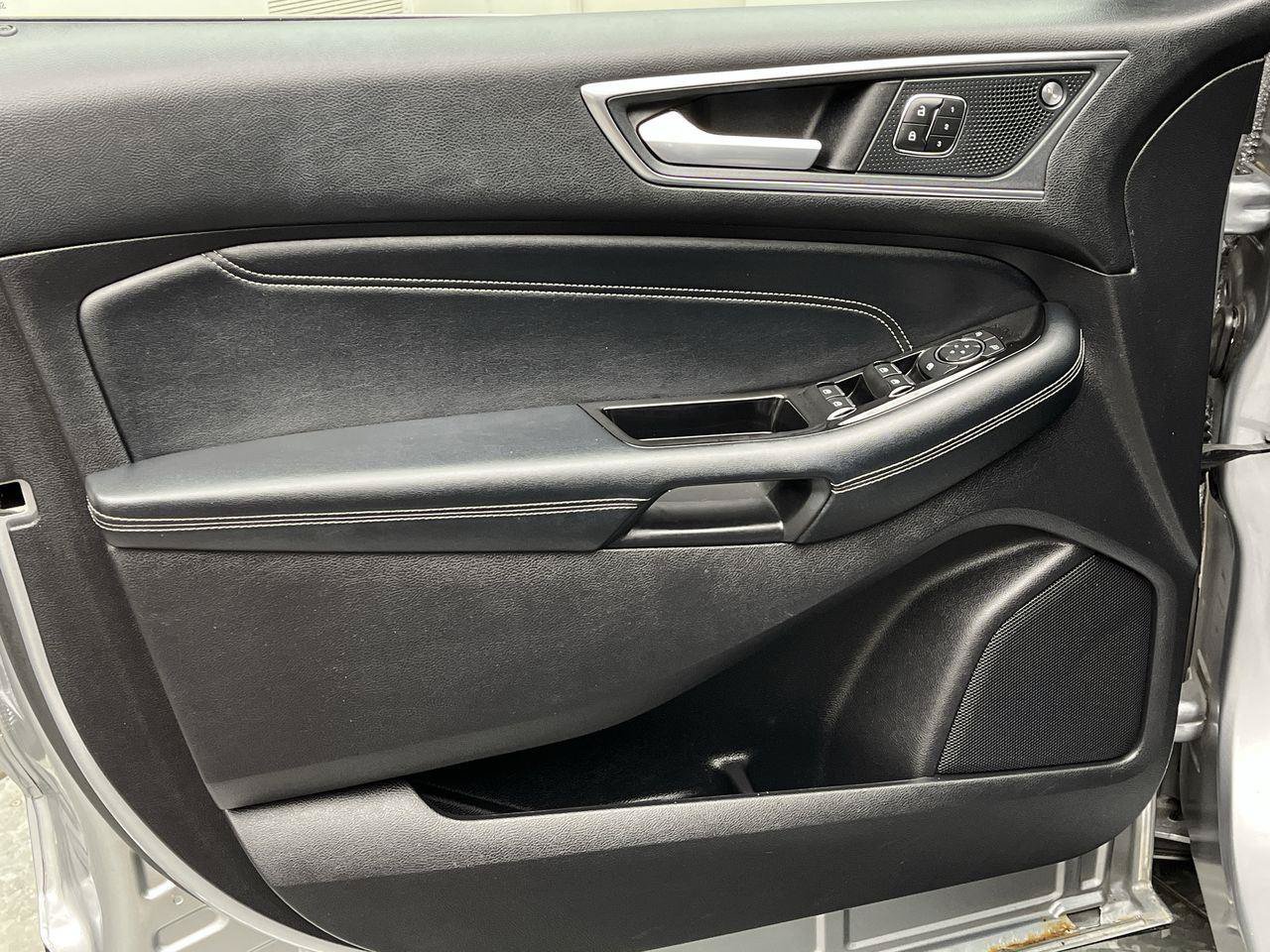Used 2020 Ford Edge Titanium w/ Cargo Accessory Package AWD/4WD image 7