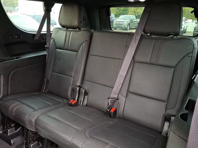 Used 2022 Chevrolet Suburban RST w/ Sport Performance Package image 8